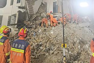 大湾区体育峰会慈善赛 蔡崇信、朱芳雨、丁彦雨航同场竞技